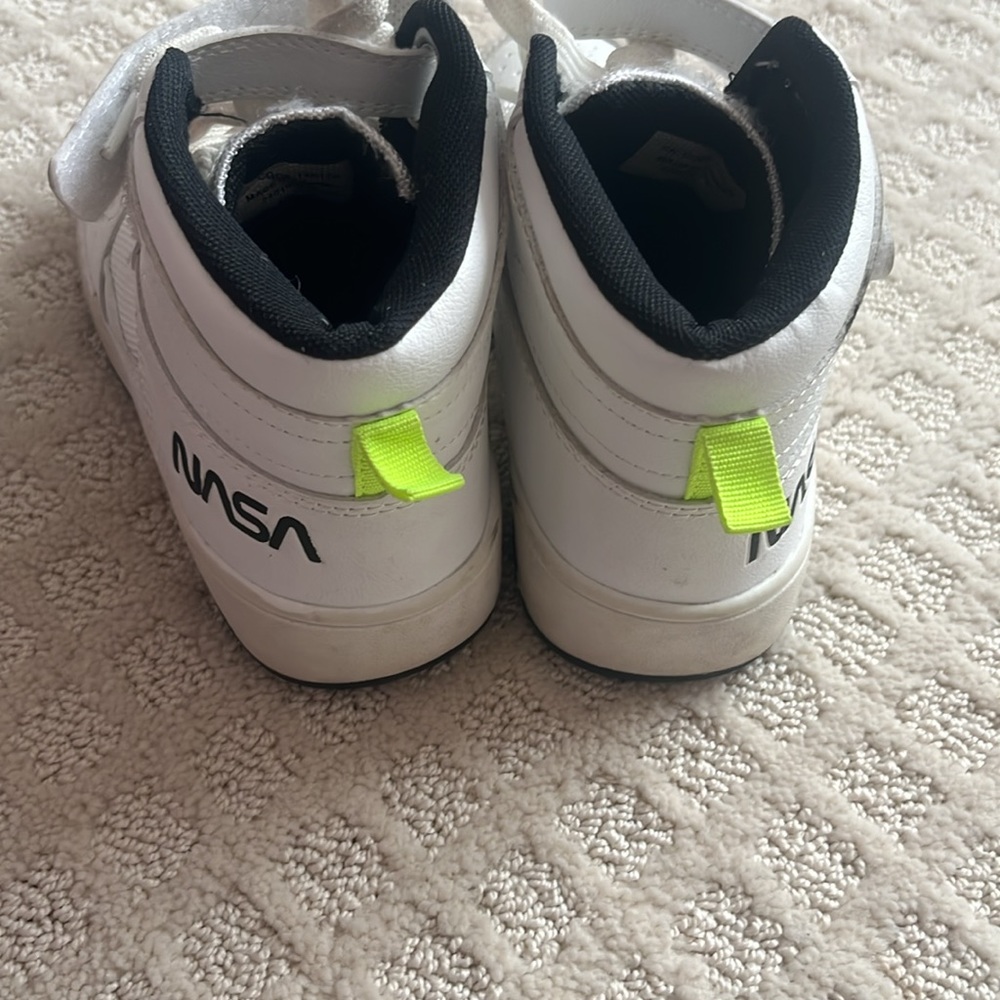 NASA sneakers - Picture 3 of 4